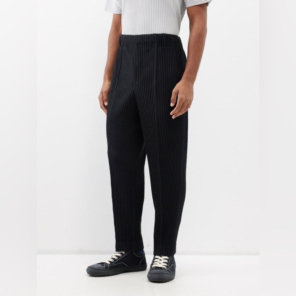 New Issey Miyake Black tapered pants